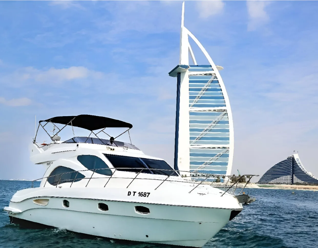 إيجار يخت ماجستي 48 قدم في دبي — 2